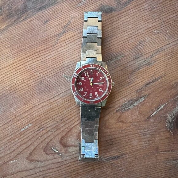 Swiss Army Red Face Watch - Picture 4 of 5